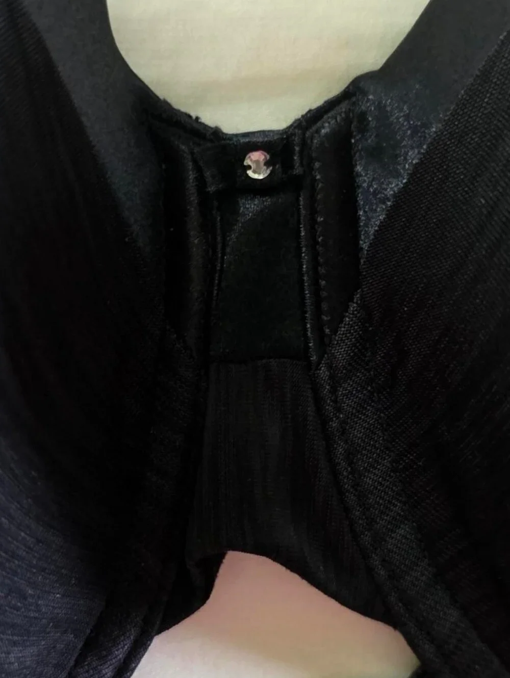 Vanity Fair Black Smooth Full-Coverage Push-Up Bra w/Rhinestone Center Size 40DD